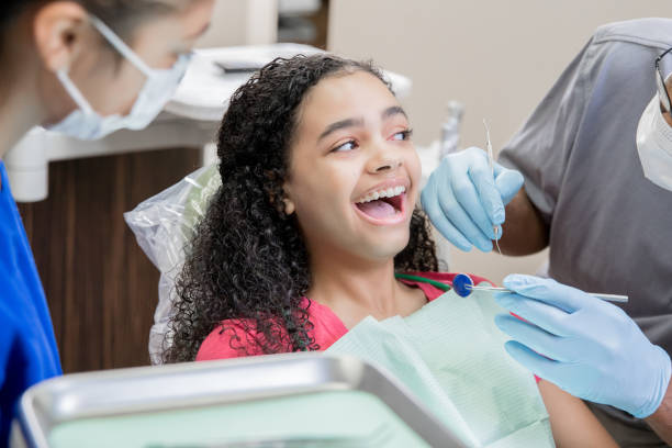 Best Emergency Tooth Extraction  in Flat Rock, MI